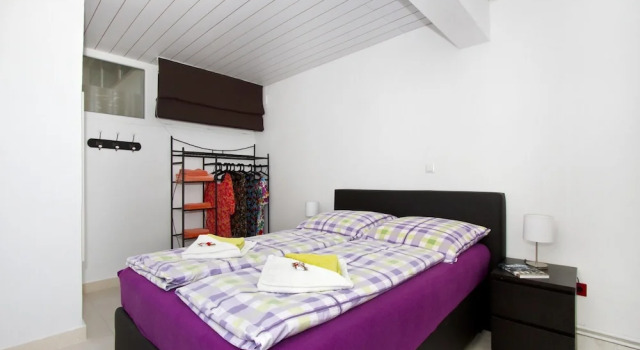 Luxury Apartment With Pool, Large Patio & sea View, Book Lejlighed Hoteller i Split Region med parkering, Parkering