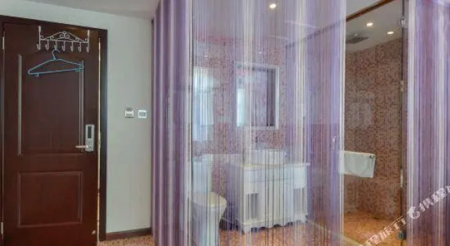 Yading Bay Hotel, Prenota Hotel Hotel a Lishui con parcheggio, Parcheggio
