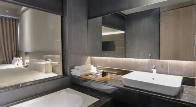 Двухместный номер Standard Orient Luxury Hotel
