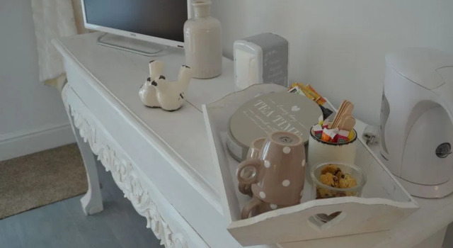 LE PETIT MONTY Gite Côté Jardin, Prenota Bed & breakfast Hotel a Aquitania con colazione, Colazione