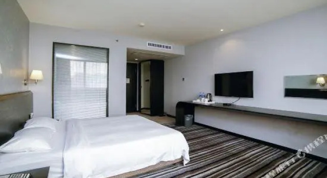 Люкс Deluxe Yijia Hotel Shantou