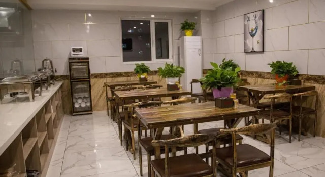 Shell Hotel Shanxi Shuozhou Jianshe Raod Railway Station, Buchen Sie Hotel Shuozhou Shanxi
