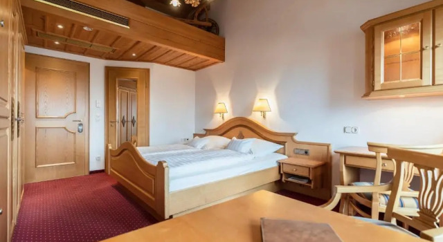 Alpenhof Krün, Varaa Hotelli Hotellit Baijeri pysäköinnillä, Pysäköinti