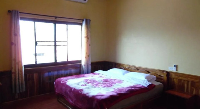 Oudomphone Guesthouse 2, Prenota Hotel Houayxay Bokeu Province