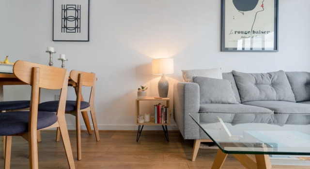 Modern 2 Bedroom Apartment With Panoramic Views, Varaa Huoneisto Asunnot kohteessa Merseyside, Huoneisto