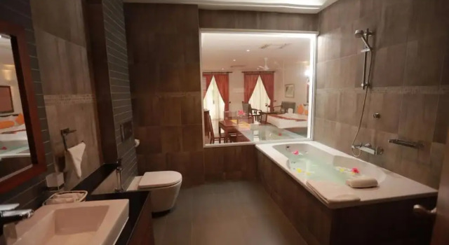 Семейный номер Deluxe с балконом Refresh Hotel Hikkaduwa