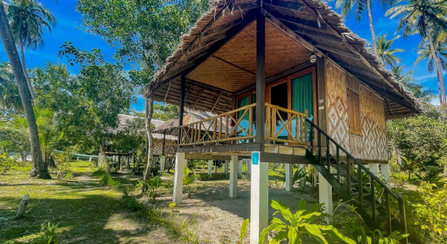 Бунгало с видом на сад Pawapi Beach Resort Koh Mook