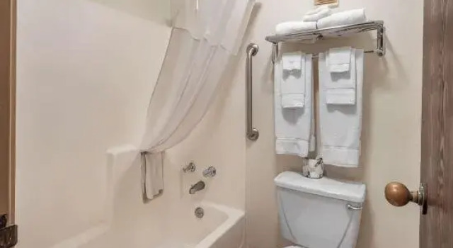 Четырёхместный люкс Quality Inn Grand Junction near University