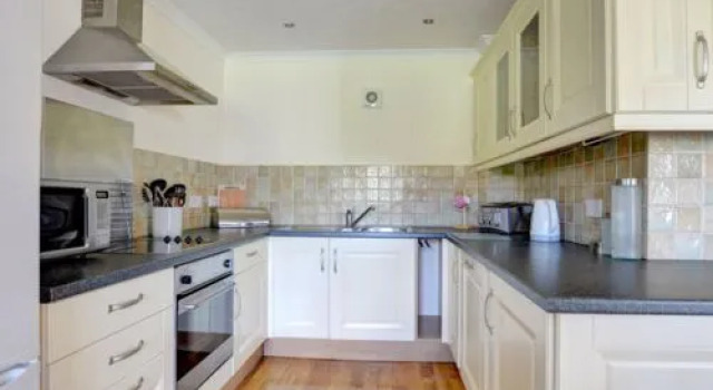 House Conty Virton, Book Hotel Moelfre Anglesey