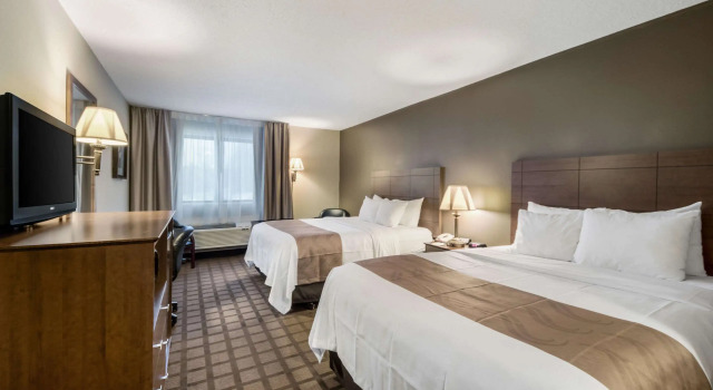 Quality Inn & Suites Newberry, Boek Hotel Newberry Michigan
