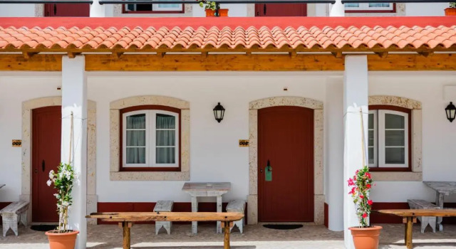 Pátio da Figueira, Rezervovat Hotel Hotely v Oeste s parkováním, Parkování
