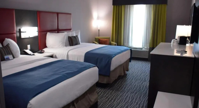Четырёхместный номер Deluxe Del-Mar Airport Inn & Suites