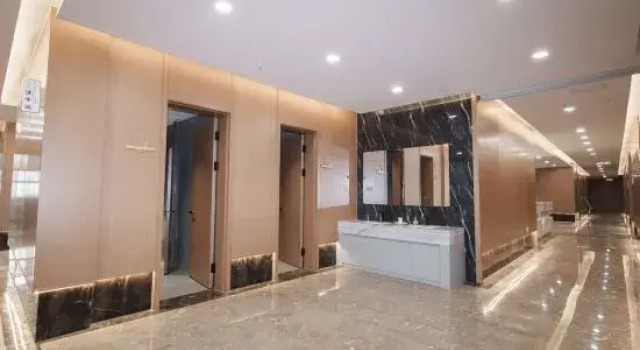Xianfeng International Hotel, Prenota Hotel Hotel a Enshi Prefecture con parcheggio, Parcheggio