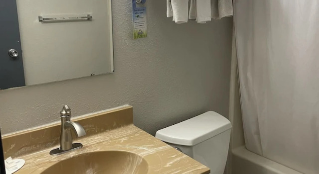 Люкс Days Inn by Wyndham Warrensburg