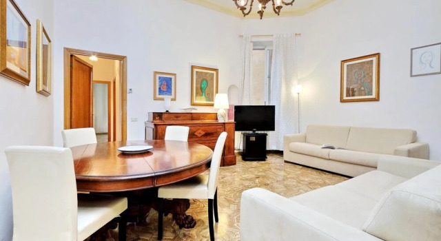 Spacious and quiet 150 sqm apartment steps away from Teatro dell'Opera, Забронировать Апартаменты/квартира Рим Лацио, рядом с Посольство США в Риме