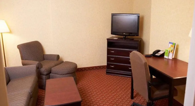 Quality Inn & Suites East