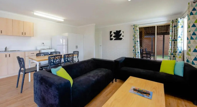 Апартаменты с 3 комнатами Geraldtons Ocean West Holiday Units & Short Stay Accommodation