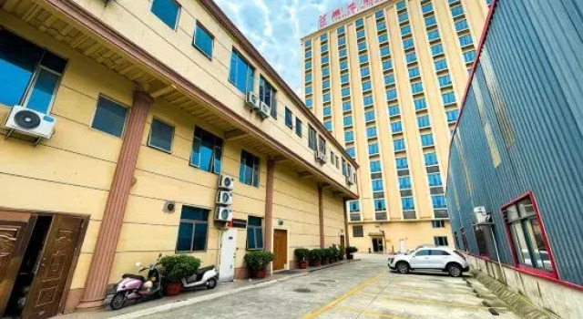 Vienna International Hotel(Puning High Speed Railway Station Store), Boek Hotel Hotels in Guangdong met parkeren, Parkeren