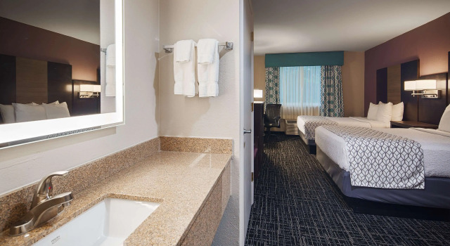 Четырёхместный номер Standard Best Western Fort Myers Inn and Suites