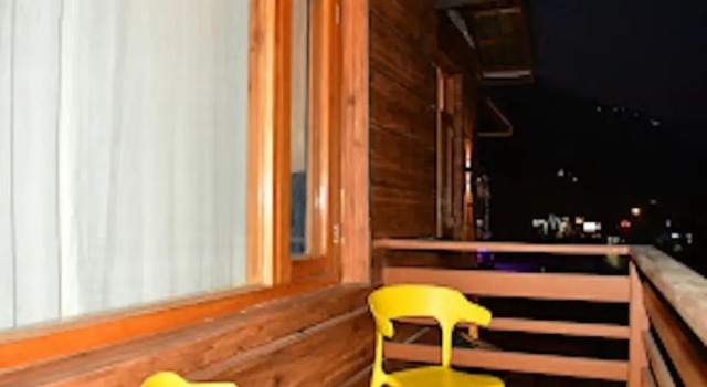 Номер Deluxe Hotel Mountain Majestys Inn, Manāli