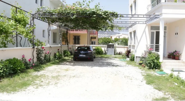 Mimi Lux Apartments