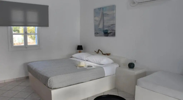 Spacious veranda, house for 3, in the village., Prenota Villa Hotel a Paro con piscina, Piscina
