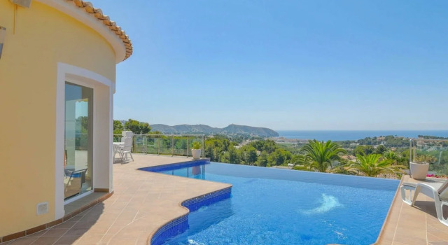 Вилла Coastal Villa With Pool