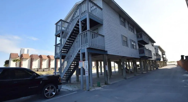 Lani Kai 131 by RedAwning, Boek Appartement Hotels in Alabama met parkeren, Parkeren