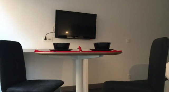 Room and Kitchen Bilbao