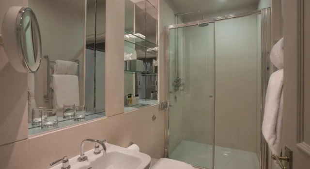 Полулюкс Woodlands Park Hotel