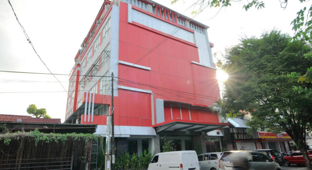 Airy Boulevard Piere Tendean Manado, Prenota Hotel Manado 