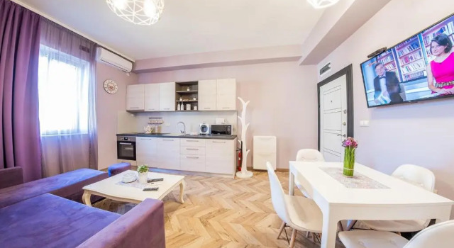Апартаменты Sofia Violet Life Apartment