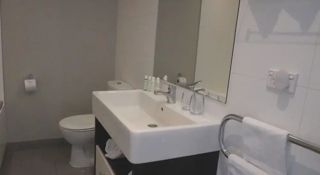 Апартаменты Deluxe Paihia Waterfront 1 Bedroom Apt & Pool