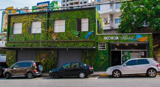 Eco Box Hostel, Забронировать Хостел Недорогие отели Флорианополиса, рядом с Hercilio Luz Square, недорого
