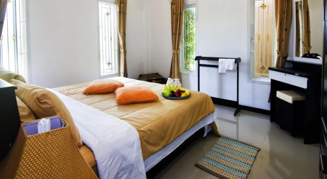 Villa Adelle Bang Tao 2 bedroom house