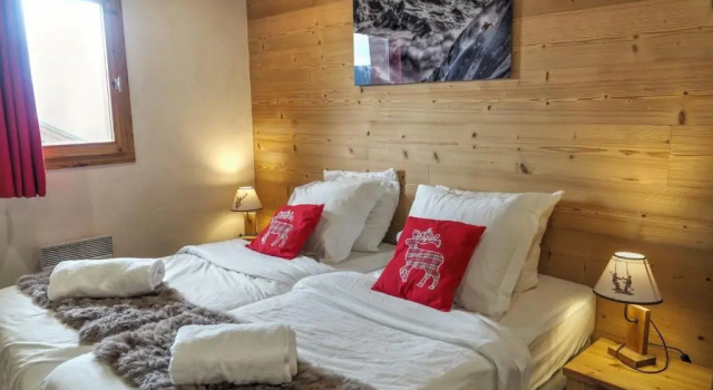 Chalet L'Ecureuil, Забронировать Шале Виллы Овернь-Рона-Альпы, Вилла