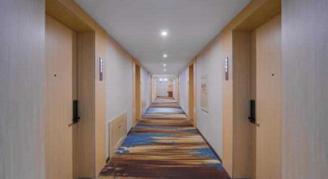 Vienna Classic Hotel (Qingdao Chengyang District Zhengyang Middle Road Subway Station), Prenota Hotel Hotel a Shandong con parcheggio, Parcheggio