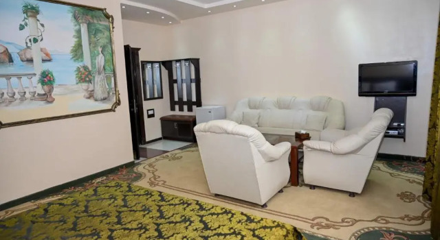 Полулюкс Mayisyan Kamurj Hotel