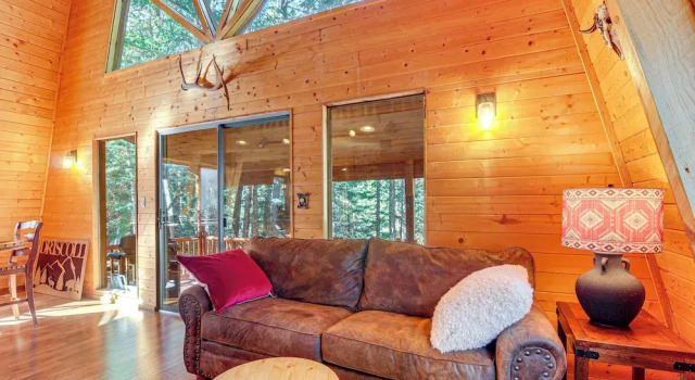 Near National Parks: Duck Creek Cabin Retreat