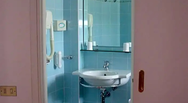 Четырёхместный номер Comfort Hotel Escorial