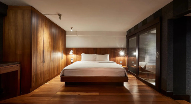 Luxx at Silom