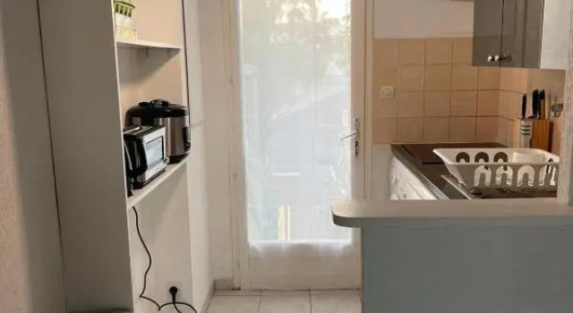Коттедж Pavillon à 400m de la plage avec piscine