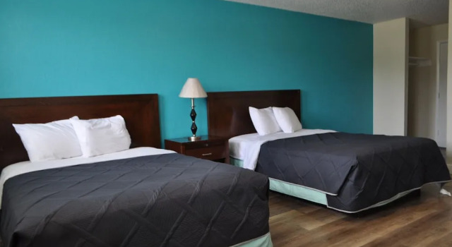 Двухместный номер Comfort APM Inn & Suite
