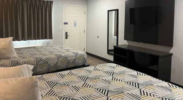 Трёхместный номер Standard Motel 6 Seguin TX