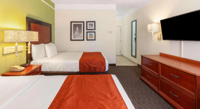 Четырёхместный номер Standard La Quinta by Wyndham Cd Juarez Near US Consulate