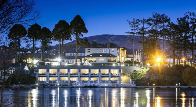 Двухместный номер Superior с видом на озеро The Lakeside Hotel & Leisure Centre