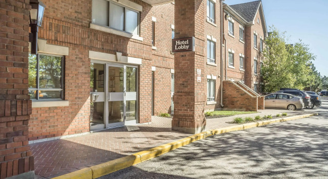 Comfort Suites London