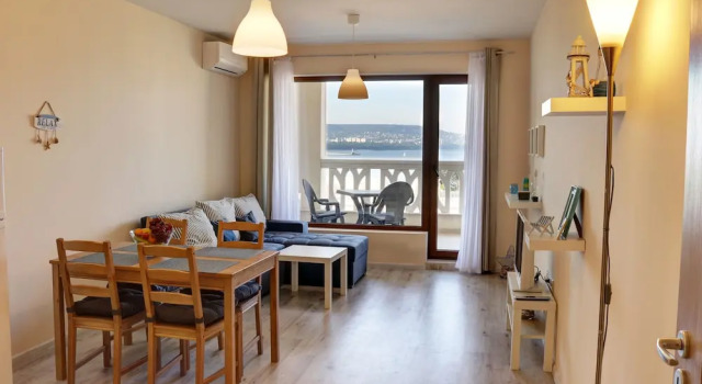 Waterfront Sea Star 2 bedroom Apartment, Забронировать Апартаменты/квартира Отели Побережья Варны с бассейном, Бассейн