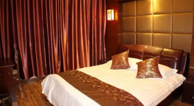 Люкс Deluxe Shanghai Xiangyu Business Hotel