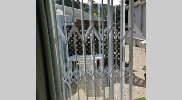 Chelmsford Cottage, Забронировать Дом для отпуска Виллы Порт-Элизабет, рядом с Settlers Park Nature Reserve, Вилла